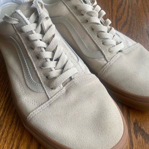 Vans - Men’s Size 9.5 Old Skool Excellent Condition Cream Neutral Suede Colour